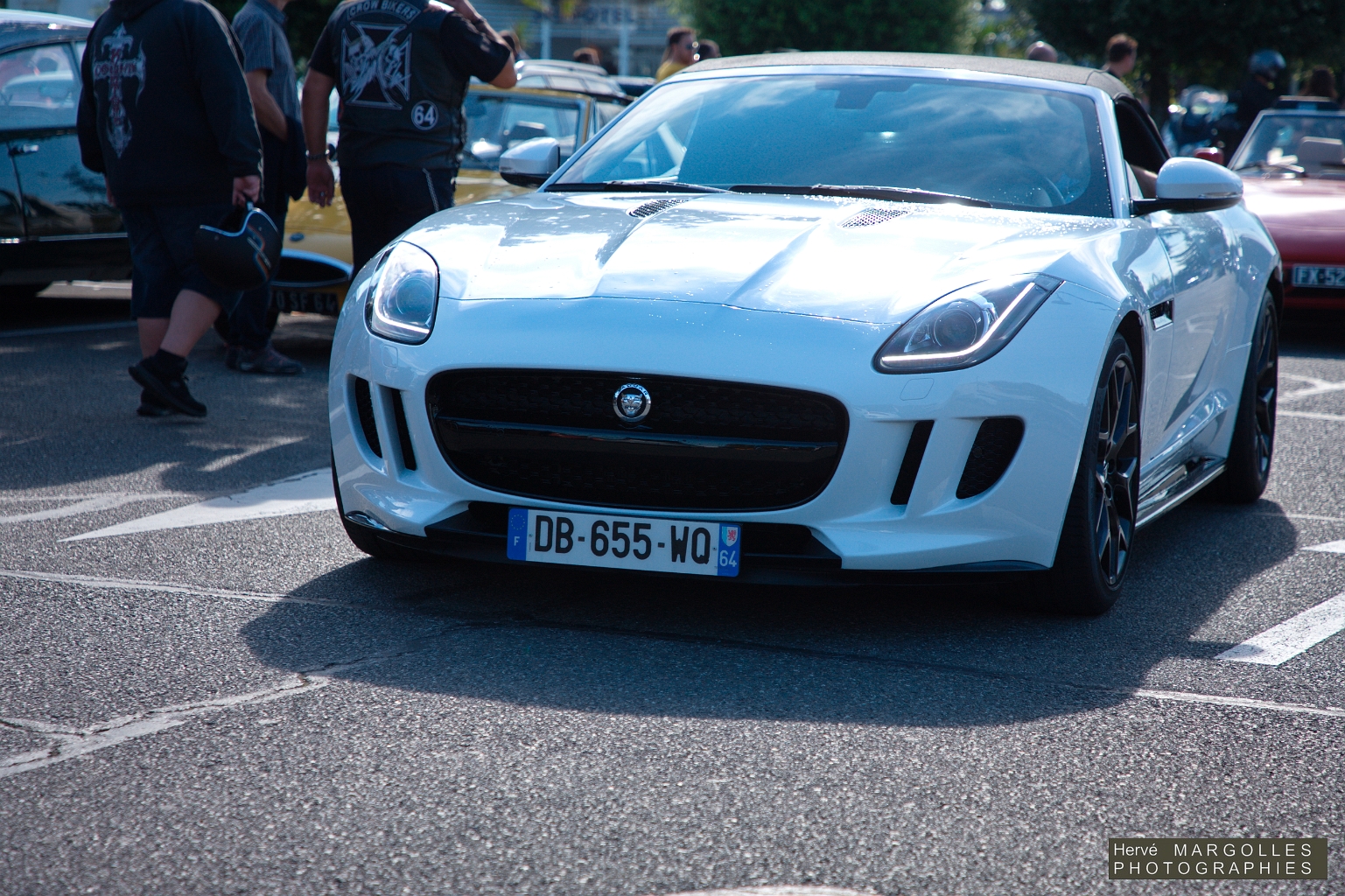 Jaguar F-Type Cabriolet-01.jpg